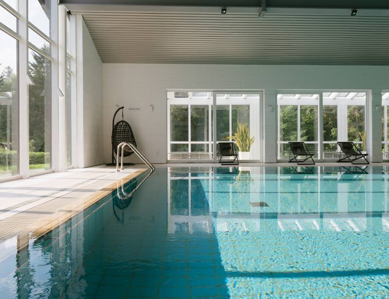 Hallenbad im Grünen